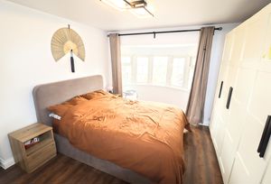 Bedroom- click for photo gallery